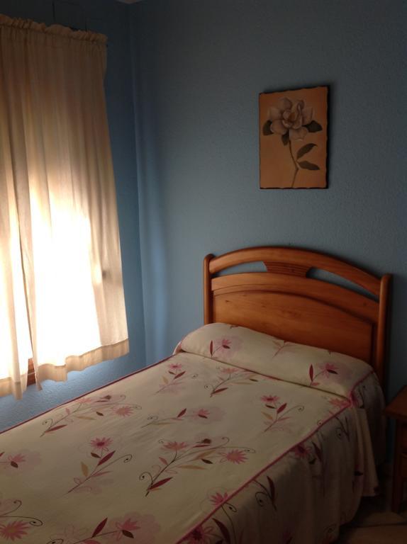 Hostal Los Amigos Olivenza Habitación foto